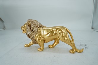 Lion Walking | GSC Imports